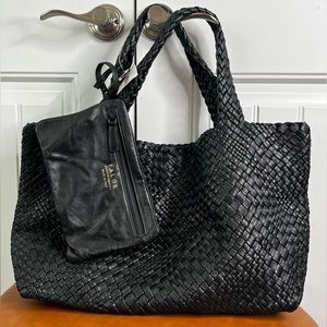Falor Woven Tote With Pouch